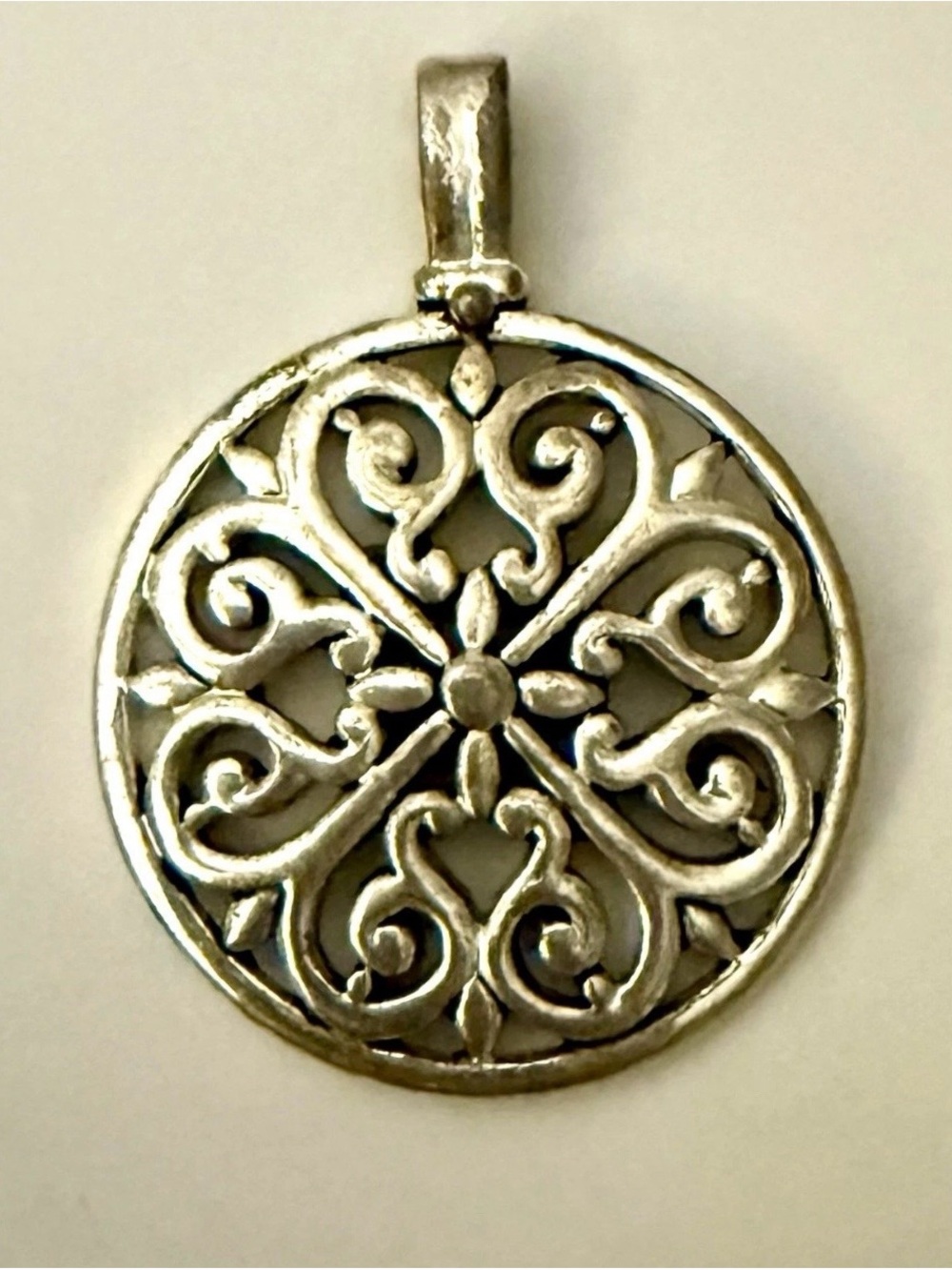 Silver Filigree Round Pendant Necklace - Elegant Women's Jewelry